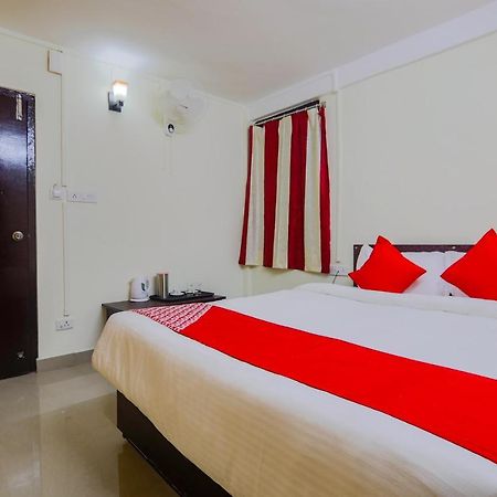 Oyo 18759 Nirvana Guest House Shillong Esterno foto